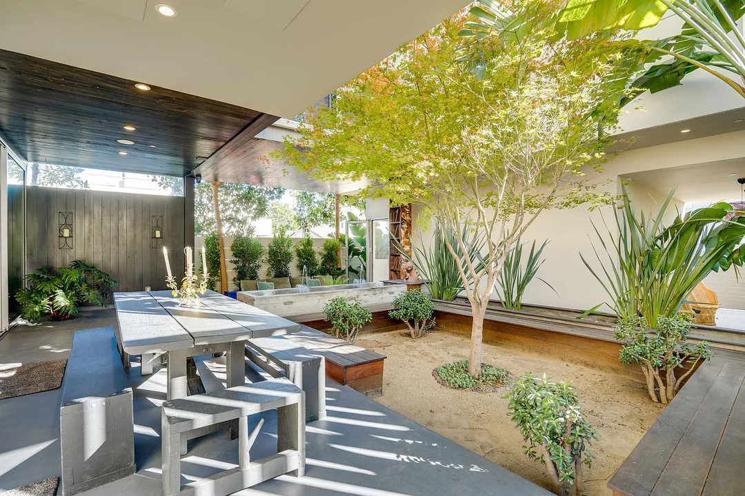 Outdoor Seating area (1) (1)