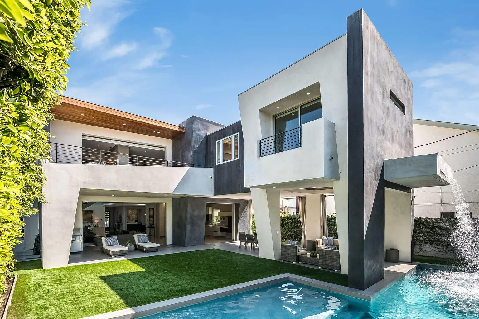 Swimming-Pool