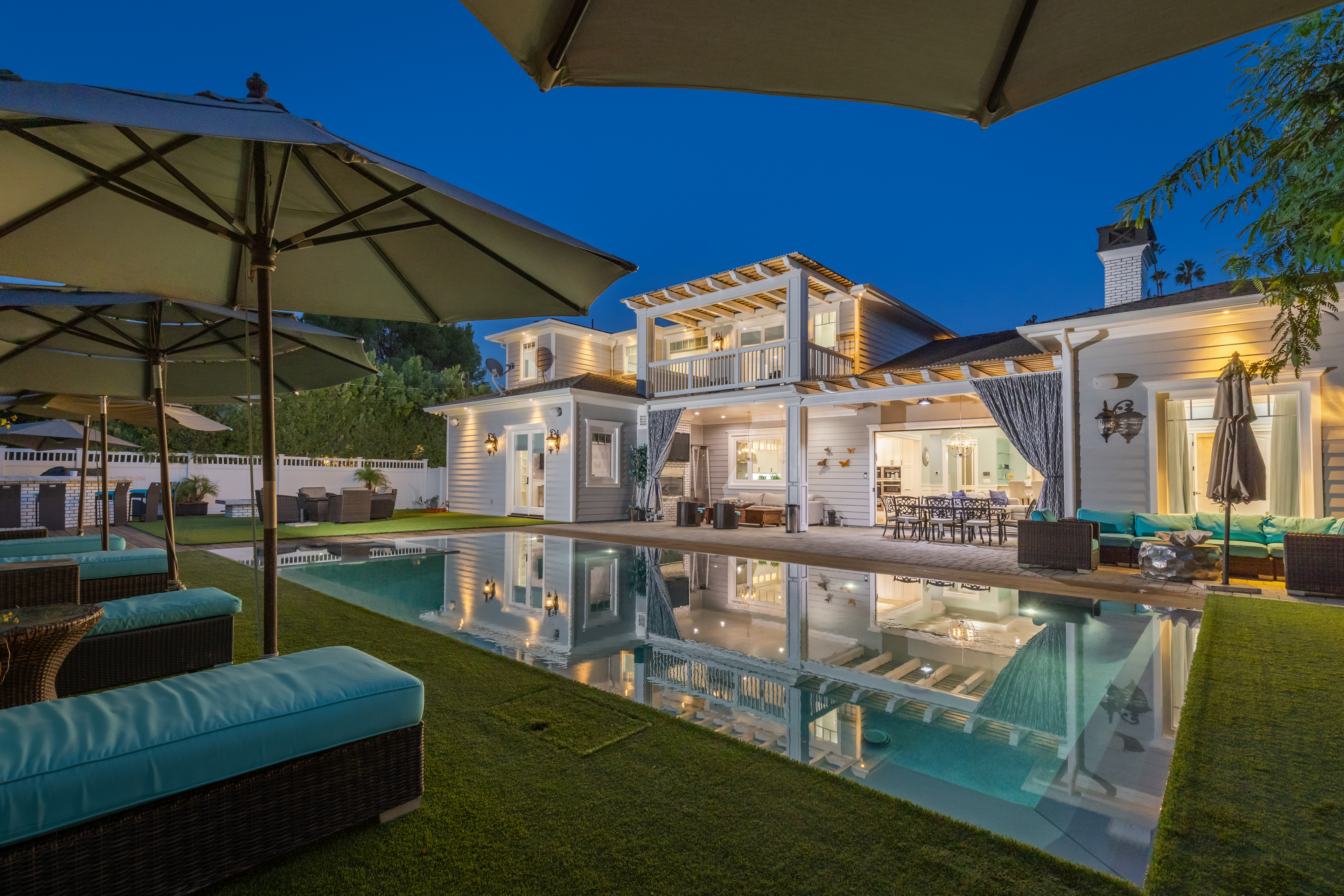 Cassandra – Tarzana, 5 Bd, 6 Ba, 6,815 SF, Modern Cape Cod, Multi Level, Pool, Outdoor BBQ _ Kitchen, Theater-1