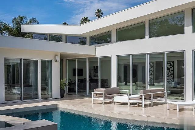 d124e489517077152078a5c866eb1623-uncropped_scaled_within_1536_1152