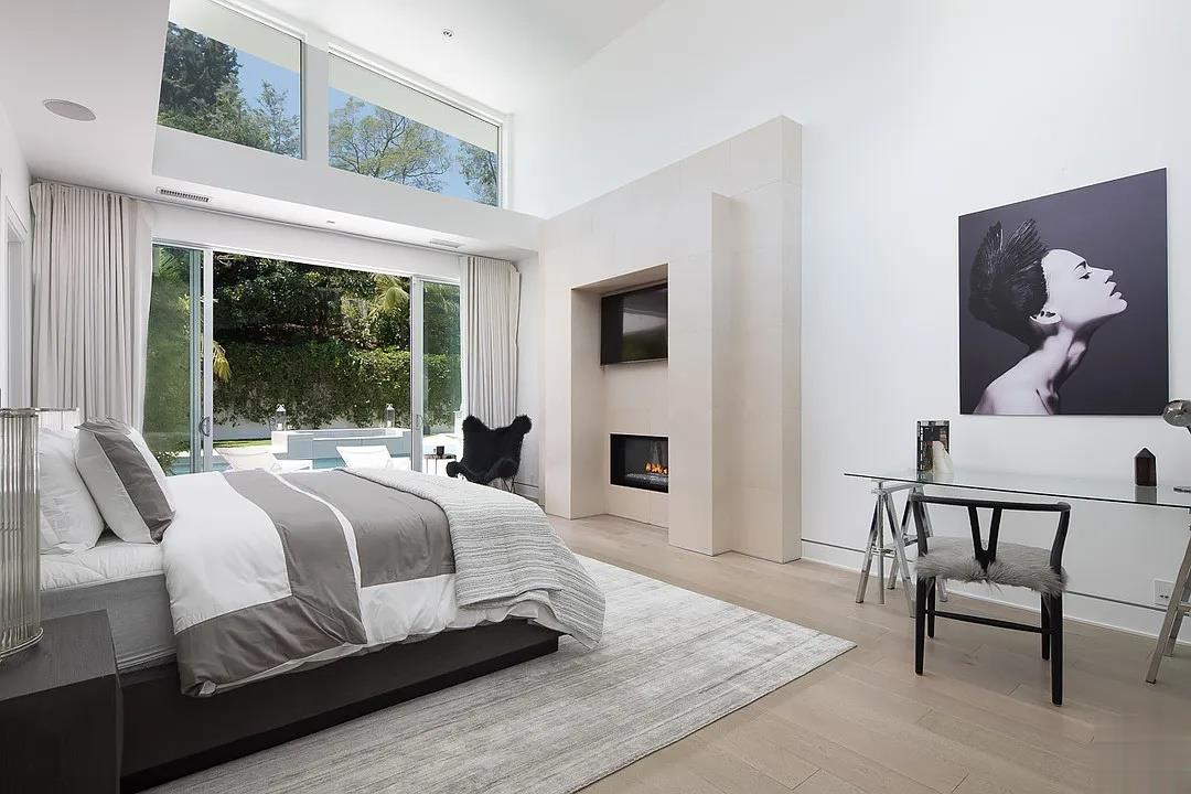 dba67dbb6478a25ebfe514adcb0209a2-uncropped_scaled_within_1536_1152