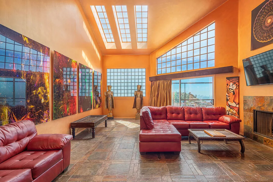 Sunset Plaza 7 – 2