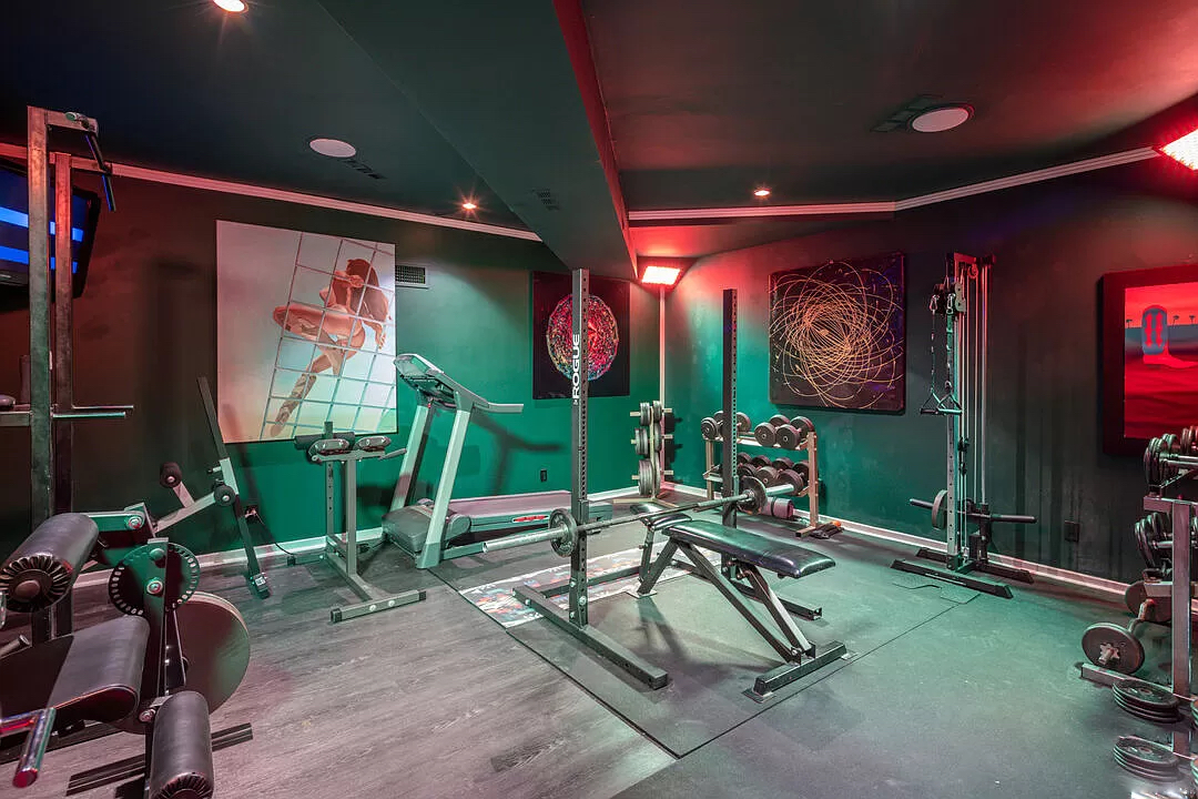 Sunset Plaza 7 – 5