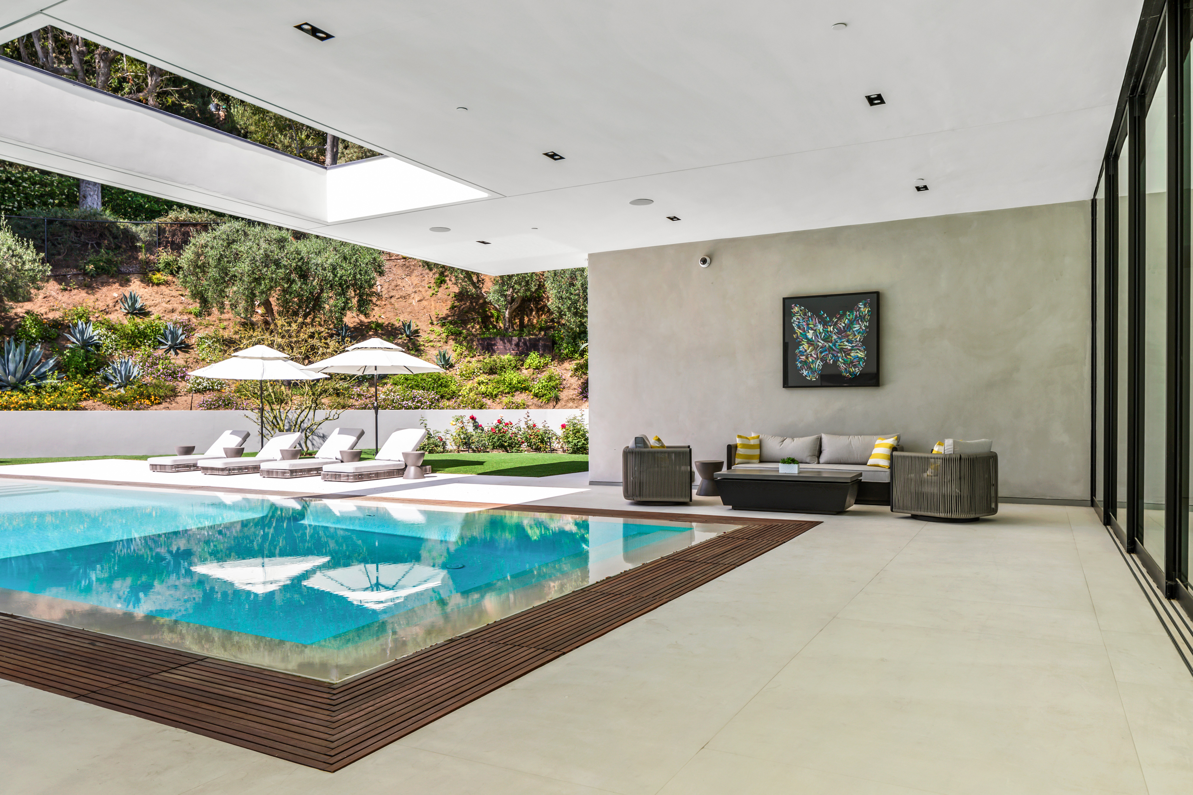 MDL_1012_N_Hillcrest_Rd_Beverly_Hills_CA