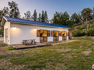 948a84a6d2f14db0716ea6b2201c2603-cc_ft_384