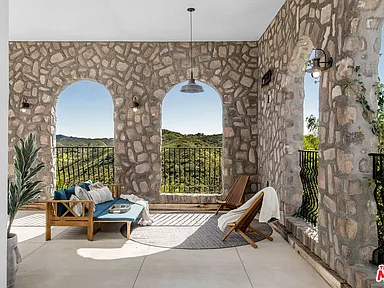 a55fc03d3d67106a5b4771cafce74819-cc_ft_384