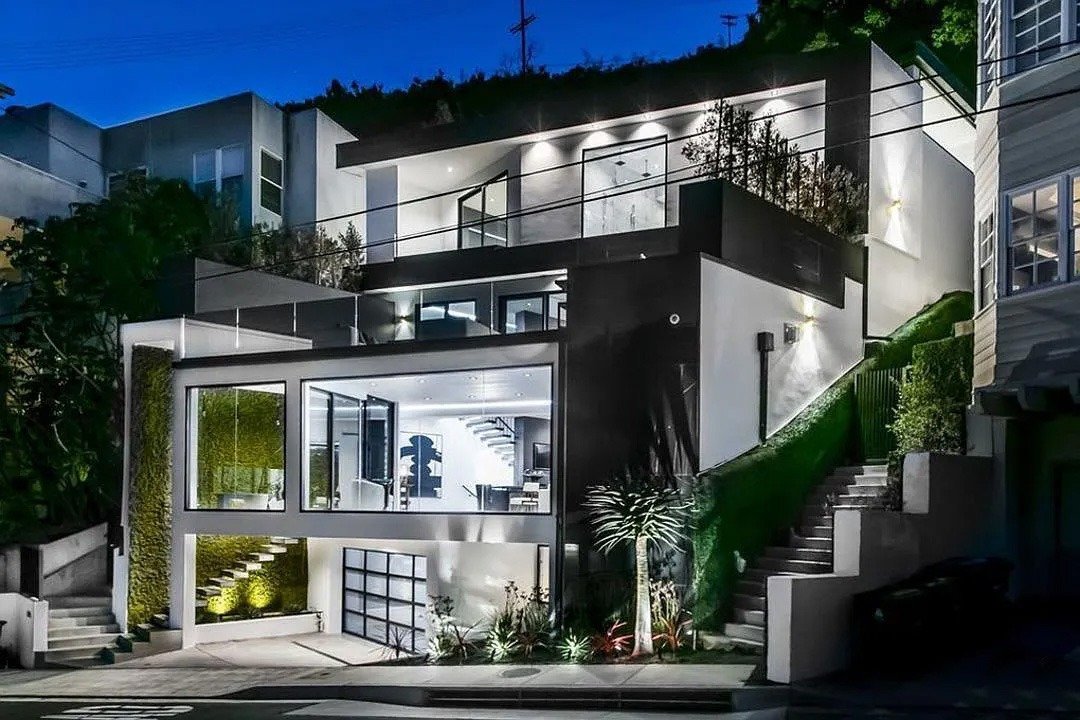 Front Entrance Street View (1)