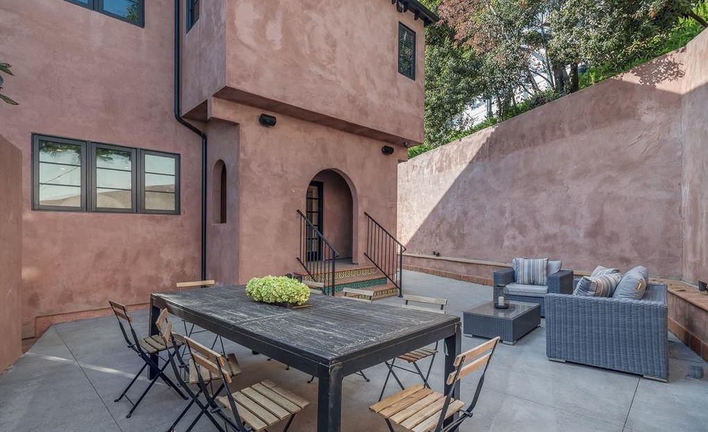 1916131dfe9856f7159ef665dcabc0ffl-m2312783222xd-w1020_h770_q80