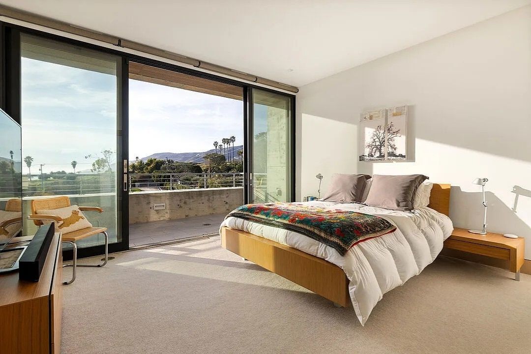 The Philip Two – 33