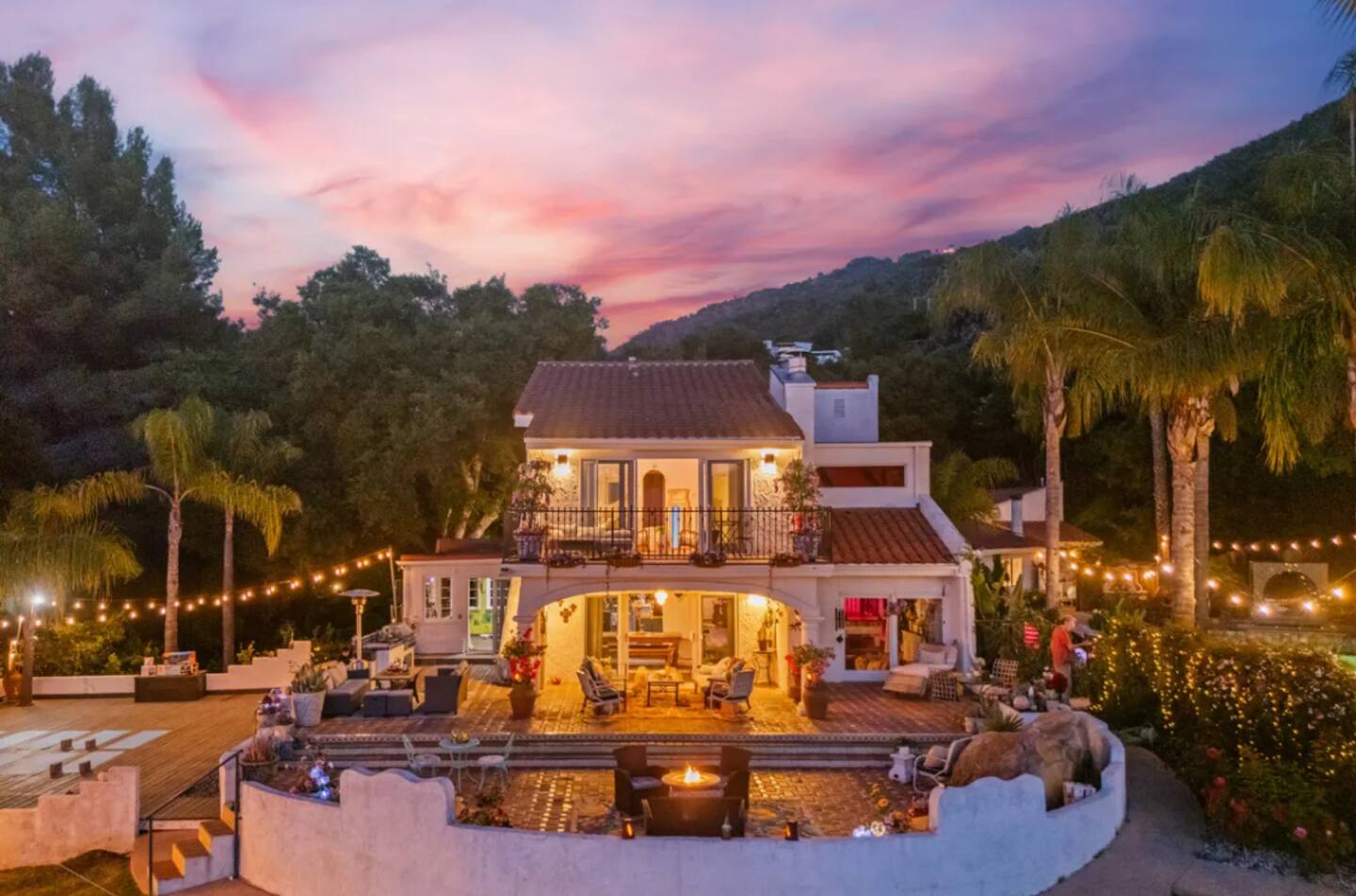 6a0718bc-9a77-4c43-ac37-40d276213990