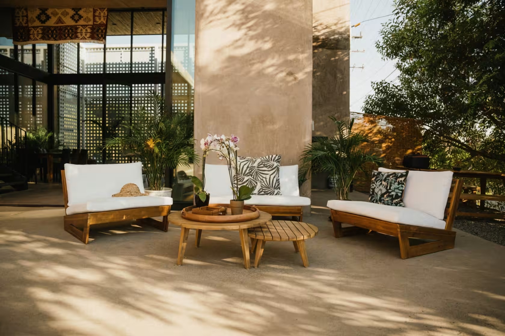 widen-1680-noupsize_78144-entire-venue-room (24)