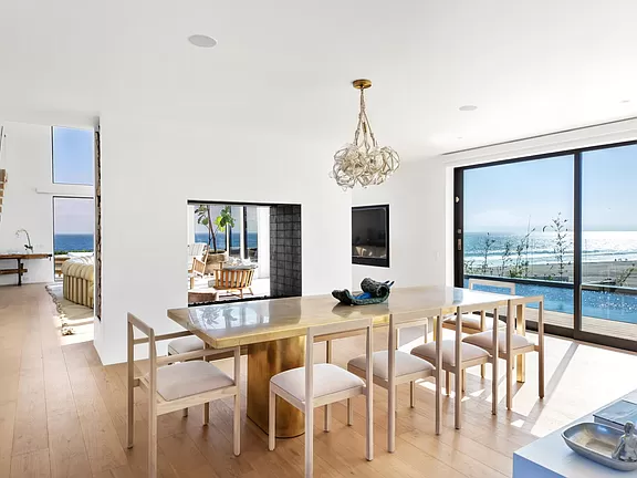 f714a6efe2bd12f1eb8de00e97ec2ff0-cc_ft_576