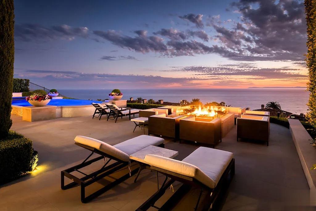 f8f6a812d24d0db2e15696c8f11be8cd-uncropped_scaled_within_1344_1008