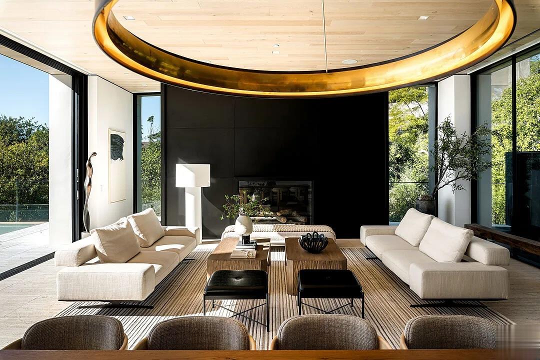 041f25a100261a2f3e671c991e3ea54e-uncropped_scaled_within_1344_1008