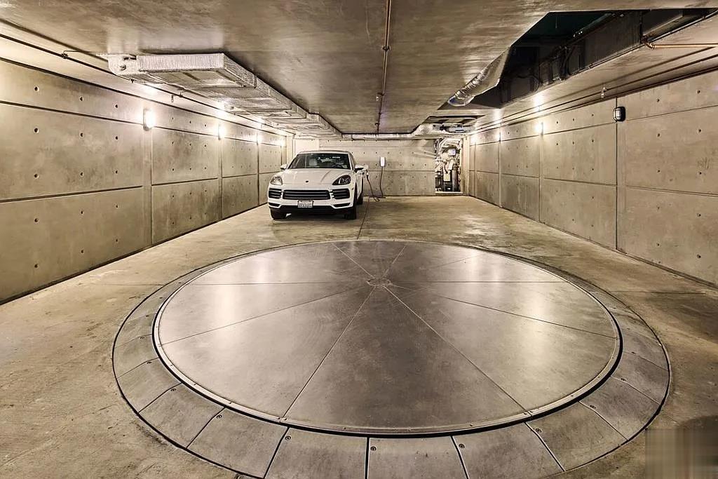 302a5becec5e9803e94c40ffdbb34781-uncropped_scaled_within_1344_1008