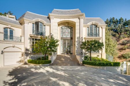 Front Entrance DriveWay