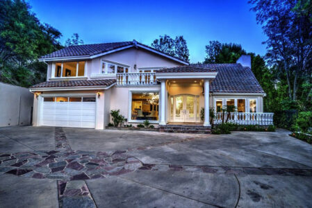 Front view 3