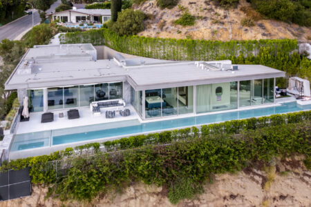 Outdoor Pool and House Profile (2)