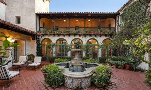 01f0e166badf42f16e0b962bb4f2163f-o_a