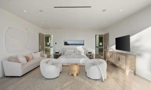 11f87c8546fecf247086377bf9cf91be-uncropped_scaled_within_1344_1008