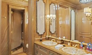 3e1c455729e5f63c453c17e8f467fc54-uncropped_scaled_within_1344_1008