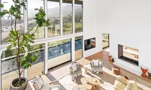 6e2142e48a22d76abaef9d1d1a66ae4e-cc_ft_384