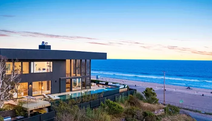 7d9338a4cd6e6bd098a8ebc49edd6eae-cc_ft_576