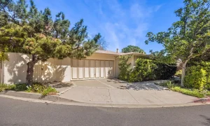 7fb0614dbbfdddb254ac9509745da9ba-uncropped_scaled_within_1536_1152