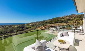 852ee3486e70c29fc6e7306a4faf77ec-o_a