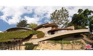 8815e93d8d6eafaa8b9c286ebb4a9c06-uncropped_scaled_within_1536_1152