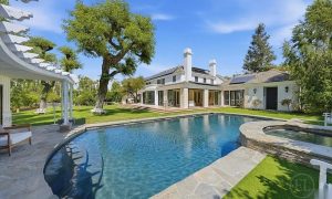 88f4737e5e1658e8191c2240e0c13cdd-uncropped_scaled_within_1536_1152