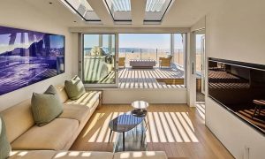 953fe2a17f6cc46e40508b76d773dd3e-uncropped_scaled_within_1344_1008