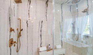 Master Bathroom (2)