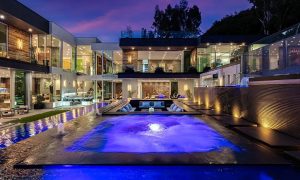 Outdoor pool and Seating area (1)