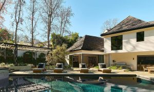Outdoor pool and Seating area (3)