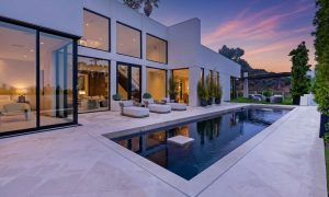 Professional real estate photographer in Los Angeles. Offering high-quality photography for listings, Airbnb, luxury properties, and commercial real estate.