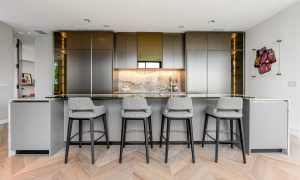 Professional real estate photographer in Los Angeles. Offering high-quality photography for listings, Airbnb, luxury properties, and commercial real estate.