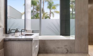Professional real estate photographer in Los Angeles. Offering high-quality photography for listings, Airbnb, luxury properties, and commercial real estate.