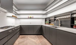 Professional real estate photographer in Los Angeles. Offering high-quality photography for listings, Airbnb, luxury properties, and commercial real estate.