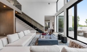 Professional real estate photographer in Los Angeles. Offering high-quality photography for listings, Airbnb, luxury properties, and commercial real estate.
