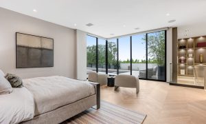 Professional real estate photographer in Los Angeles. Offering high-quality photography for listings, Airbnb, luxury properties, and commercial real estate.