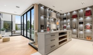 Professional real estate photographer in Los Angeles. Offering high-quality photography for listings, Airbnb, luxury properties, and commercial real estate.