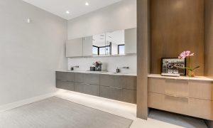 Professional real estate photographer in Los Angeles. Offering high-quality photography for listings, Airbnb, luxury properties, and commercial real estate.