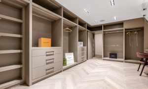 Professional real estate photographer in Los Angeles. Offering high-quality photography for listings, Airbnb, luxury properties, and commercial real estate.
