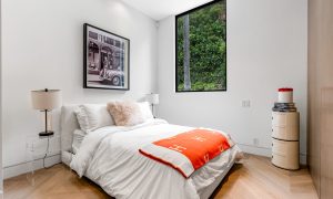 Professional real estate photographer in Los Angeles. Offering high-quality photography for listings, Airbnb, luxury properties, and commercial real estate.