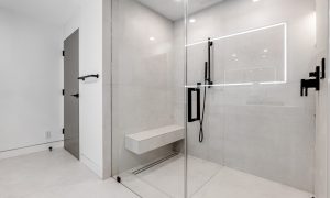 Professional real estate photographer in Los Angeles. Offering high-quality photography for listings, Airbnb, luxury properties, and commercial real estate.