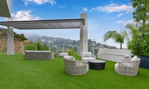 Professional real estate photographer in Los Angeles. Offering high-quality photography for listings, Airbnb, luxury properties, and commercial real estate.