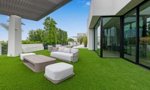 Professional real estate photographer in Los Angeles. Offering high-quality photography for listings, Airbnb, luxury properties, and commercial real estate.