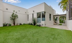 Professional real estate photographer in Los Angeles. Offering high-quality photography for listings, Airbnb, luxury properties, and commercial real estate.