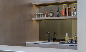 Professional real estate photographer in Los Angeles. Offering high-quality photography for listings, Airbnb, luxury properties, and commercial real estate.